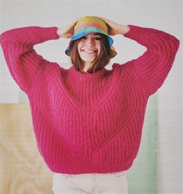 Patentsweater i Bella by Permin